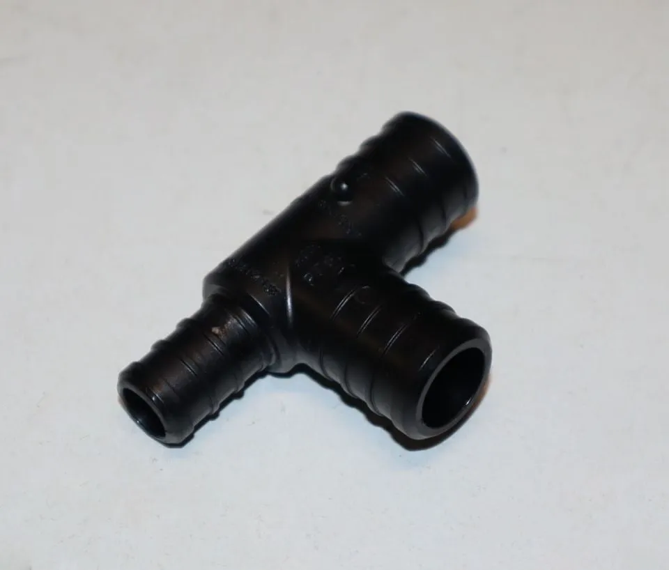 3/4 inch x 1/2 inch x 3/4 inch pex tee